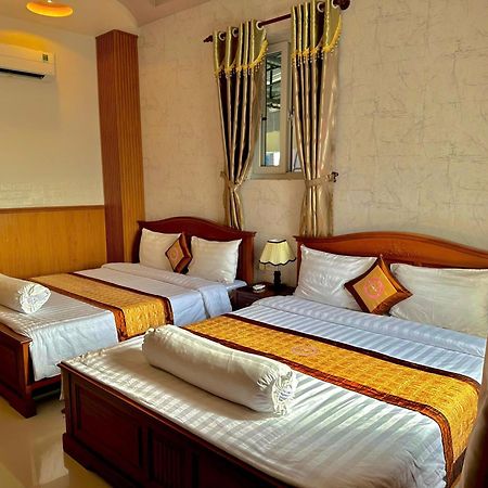 Phuc Hung 2 Hotel Rach Gia Exterior photo