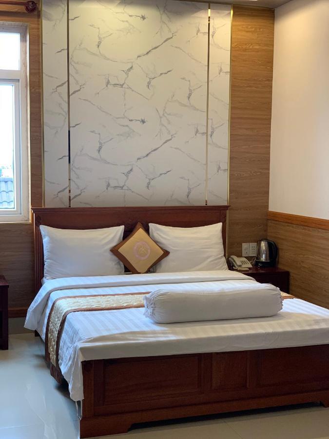 Phuc Hung 2 Hotel Rach Gia Exterior photo