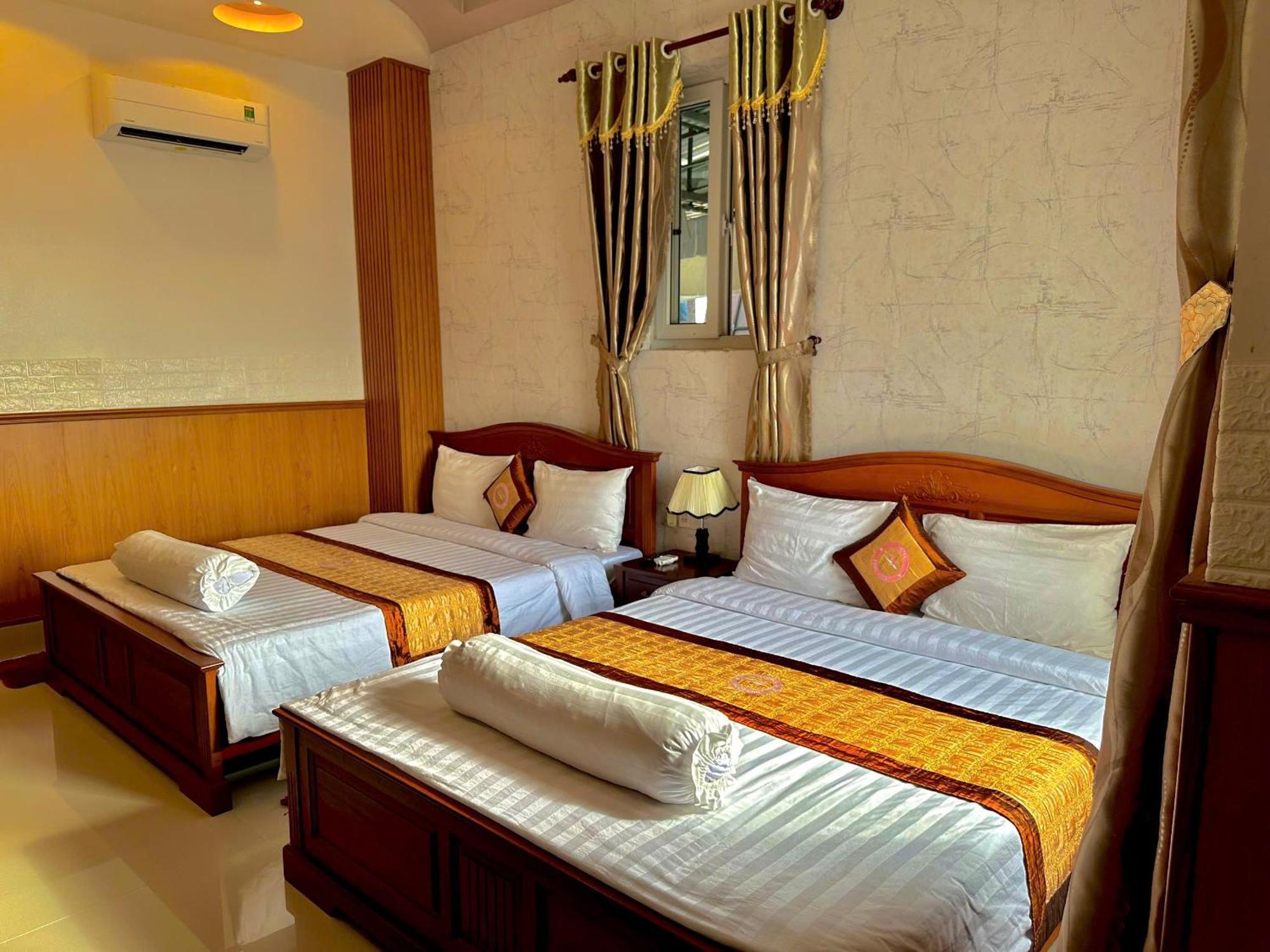 Phuc Hung 2 Hotel Rach Gia Exterior photo