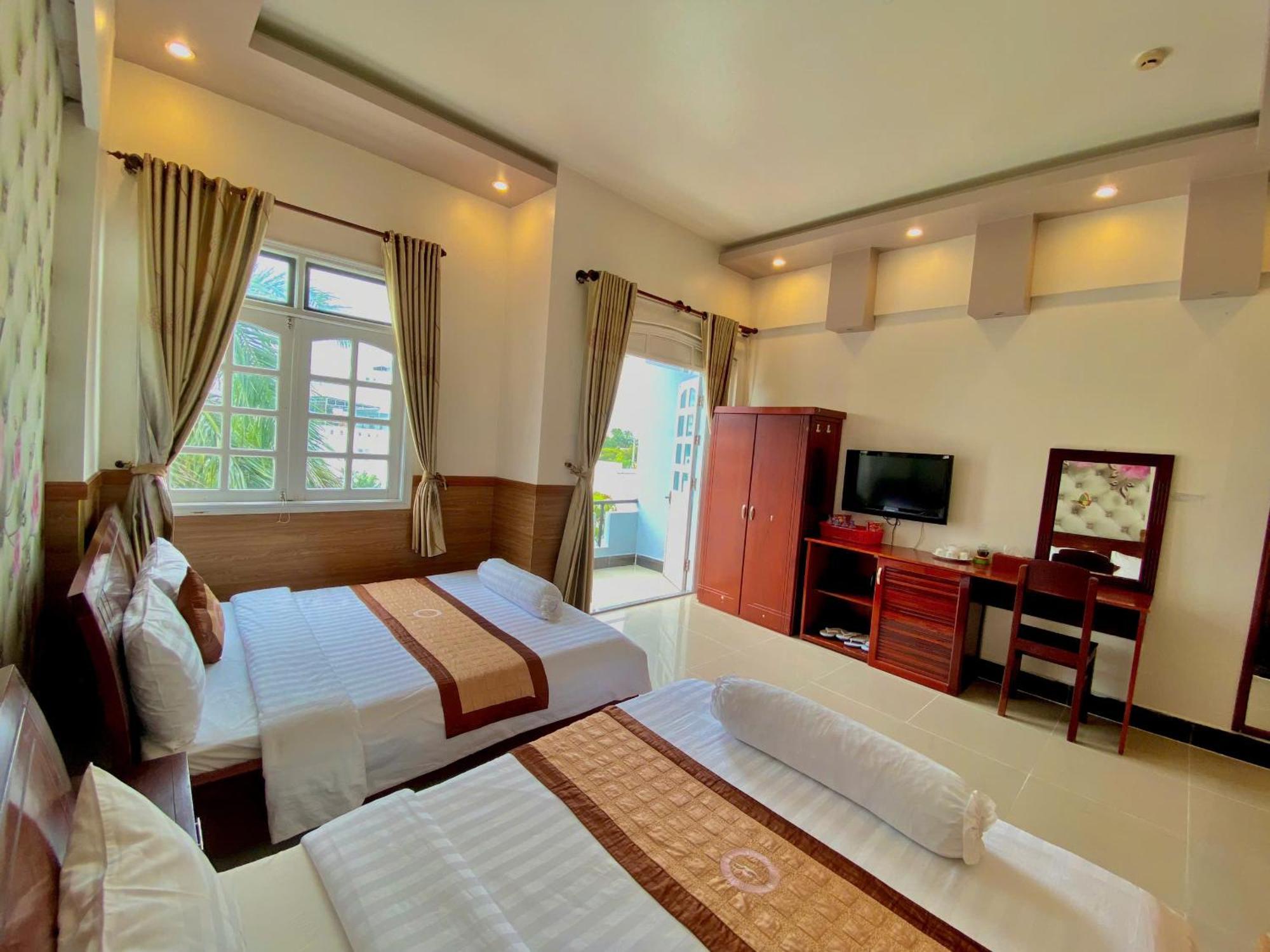 Phuc Hung 2 Hotel Rach Gia Exterior photo