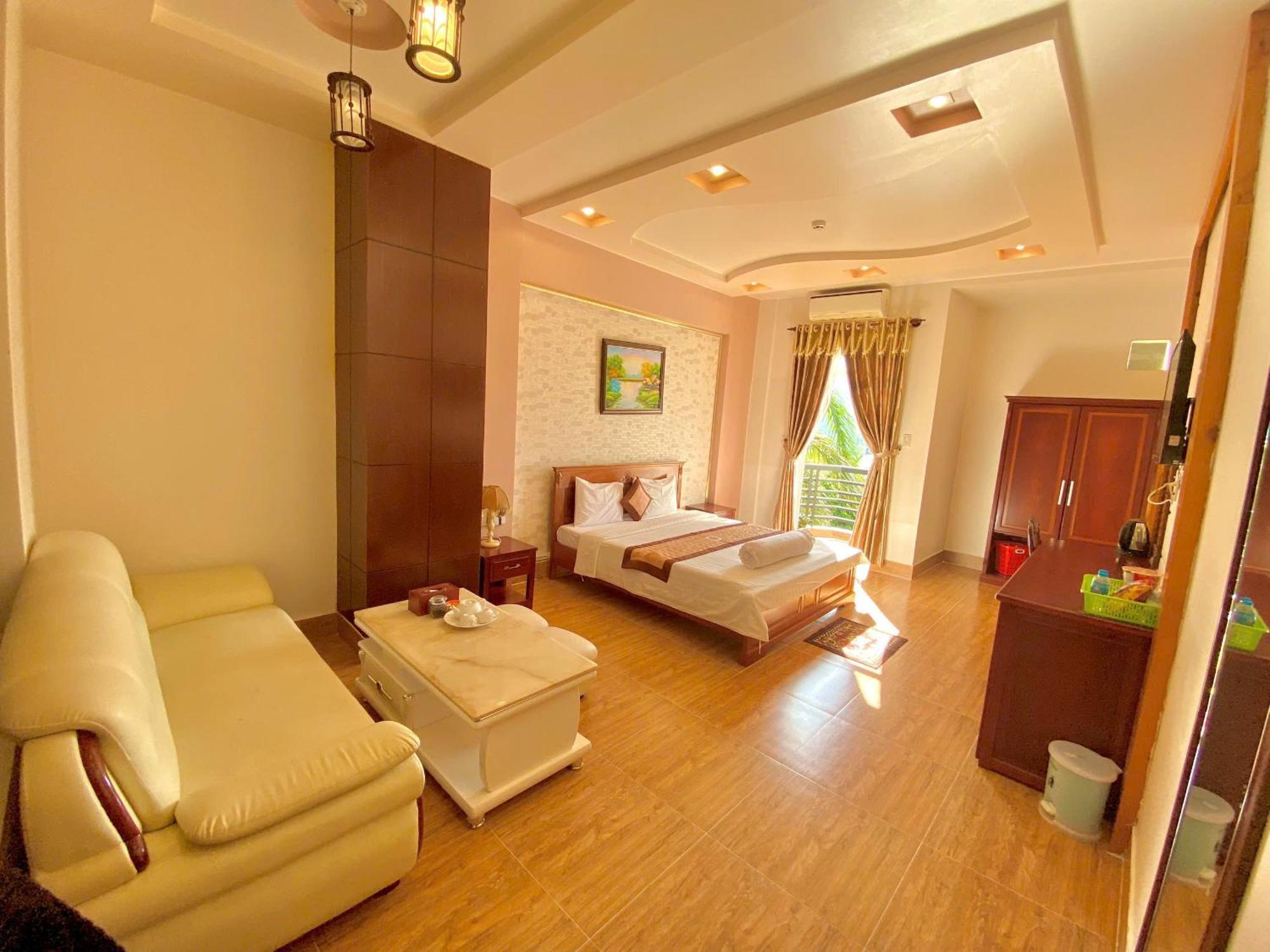 Phuc Hung 2 Hotel Rach Gia Exterior photo