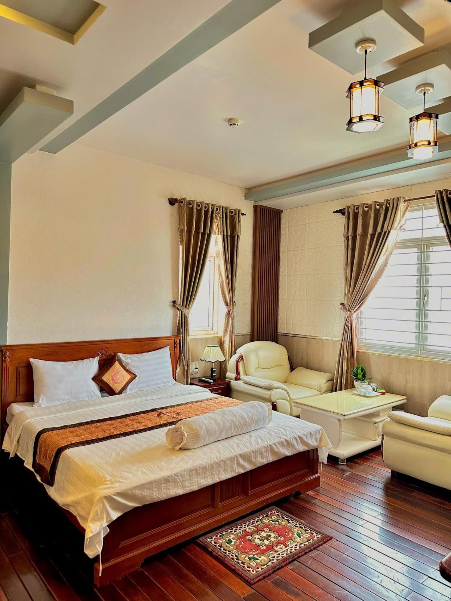 Phuc Hung 2 Hotel Rach Gia Exterior photo