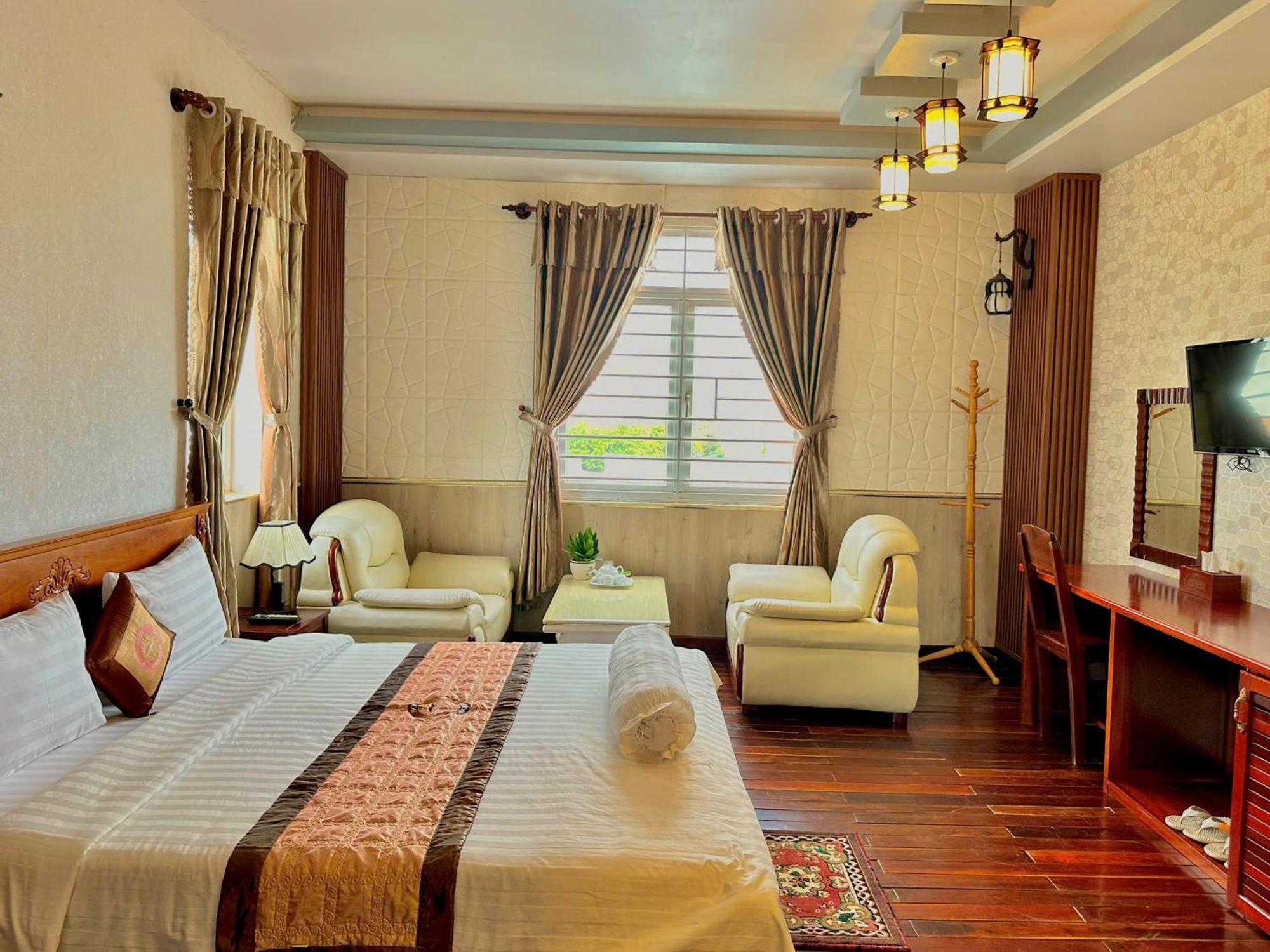 Phuc Hung 2 Hotel Rach Gia Exterior photo
