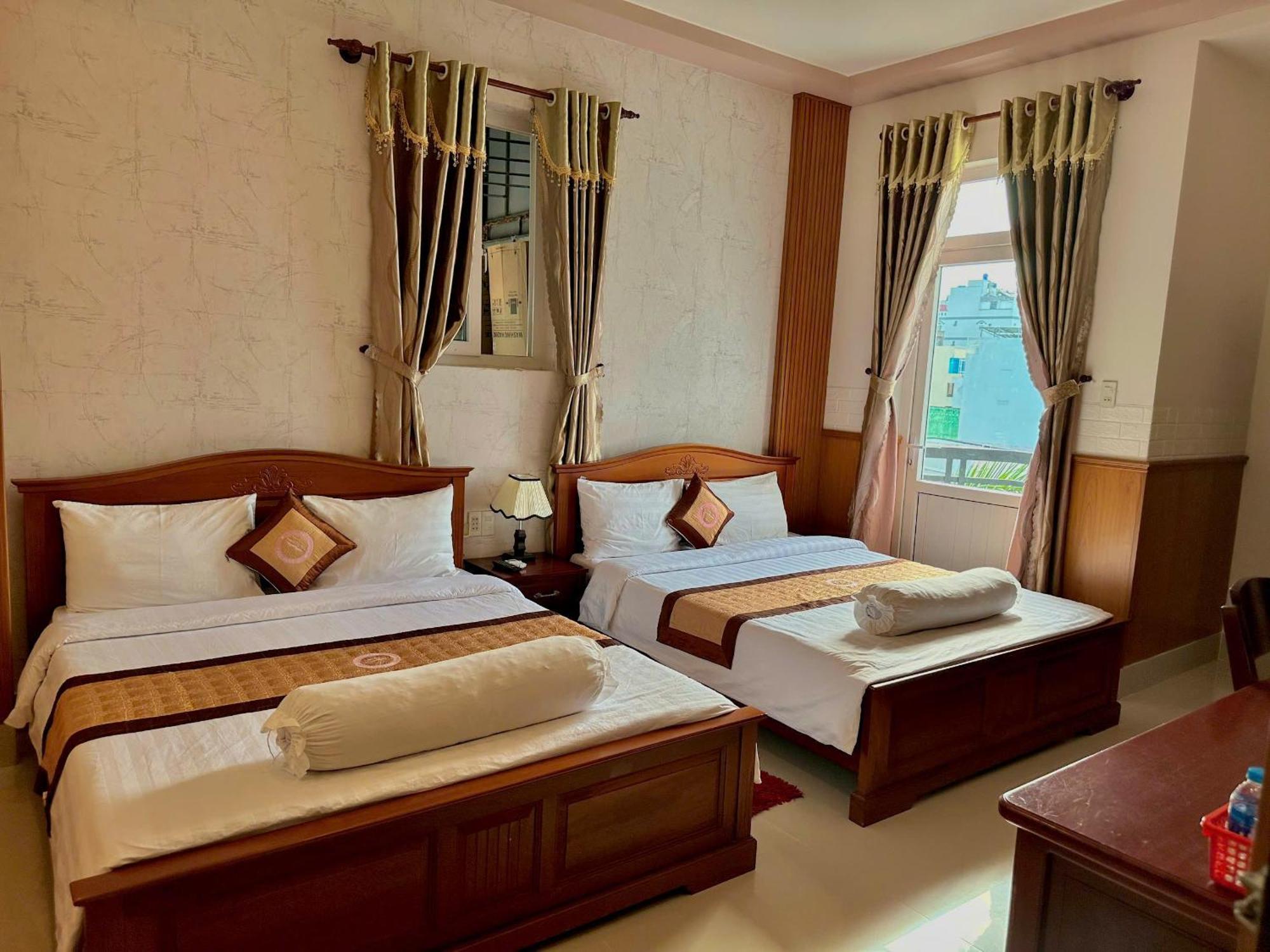 Phuc Hung 2 Hotel Rach Gia Exterior photo