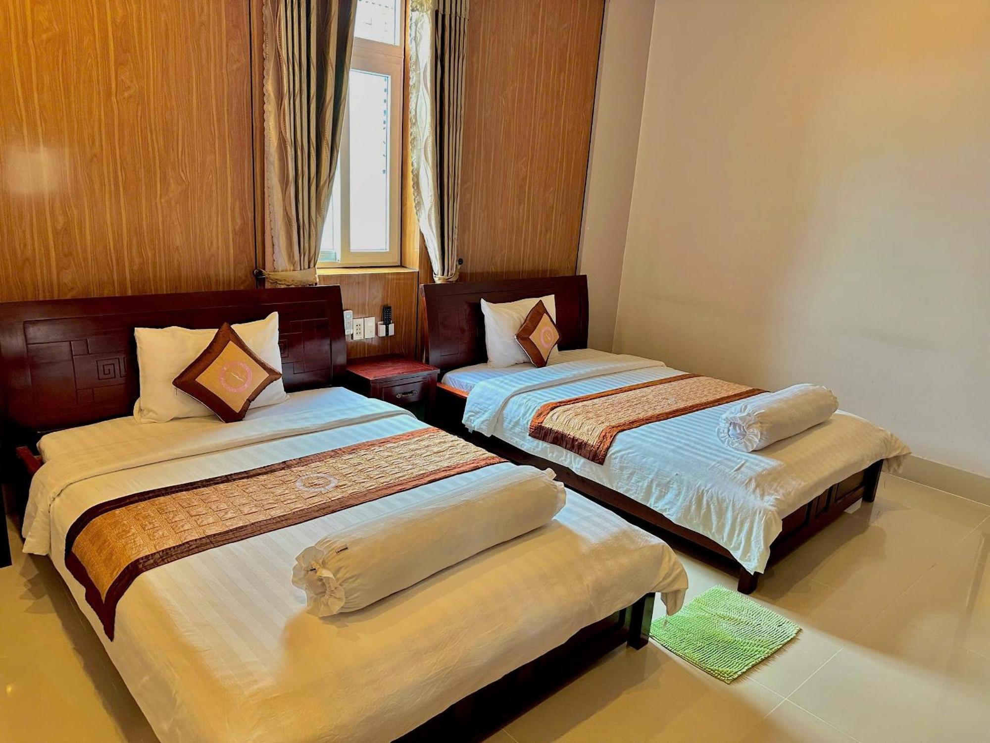 Phuc Hung 2 Hotel Rach Gia Exterior photo